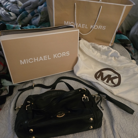 Micheal Kors Medium Shoulder Satchel CALL OUTS - Picture 3 of 15